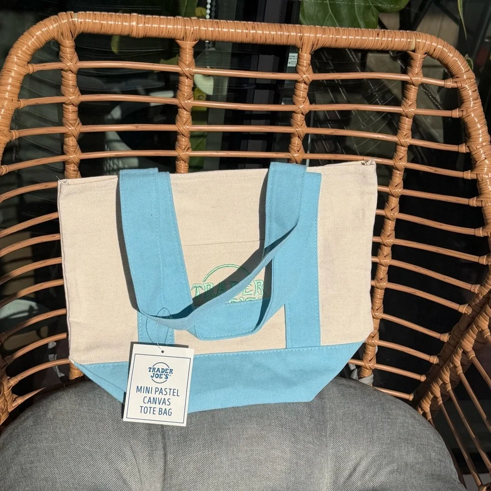 Trader Joe’s Mini Canvas Tote Bag | Pastel | Set of 4 - Picture 8 of 14